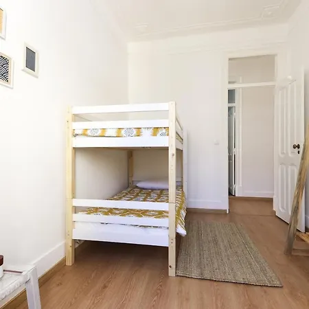 Charming Avenida By Homing Appartement